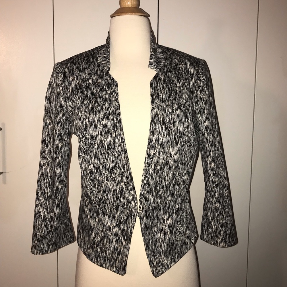 Black/white Cropped Blazer
